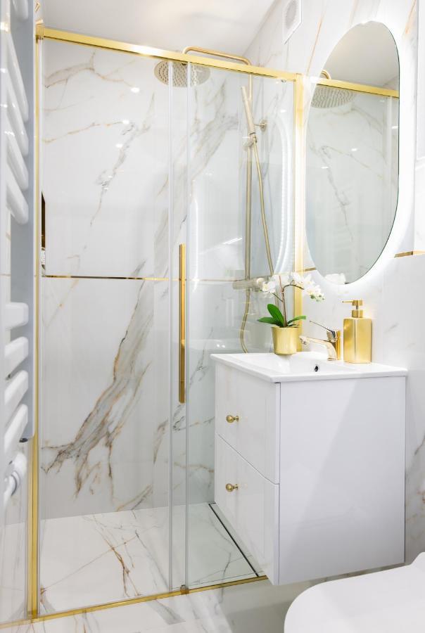 Glam & Modern By Cooee Apartments Varsovie Extérieur photo