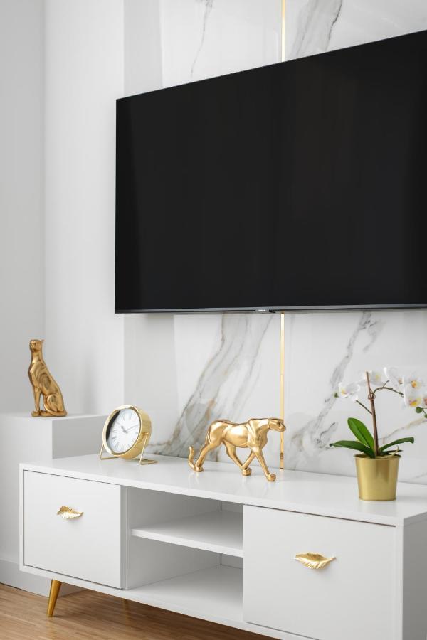 Glam & Modern By Cooee Apartments Varsovie Extérieur photo