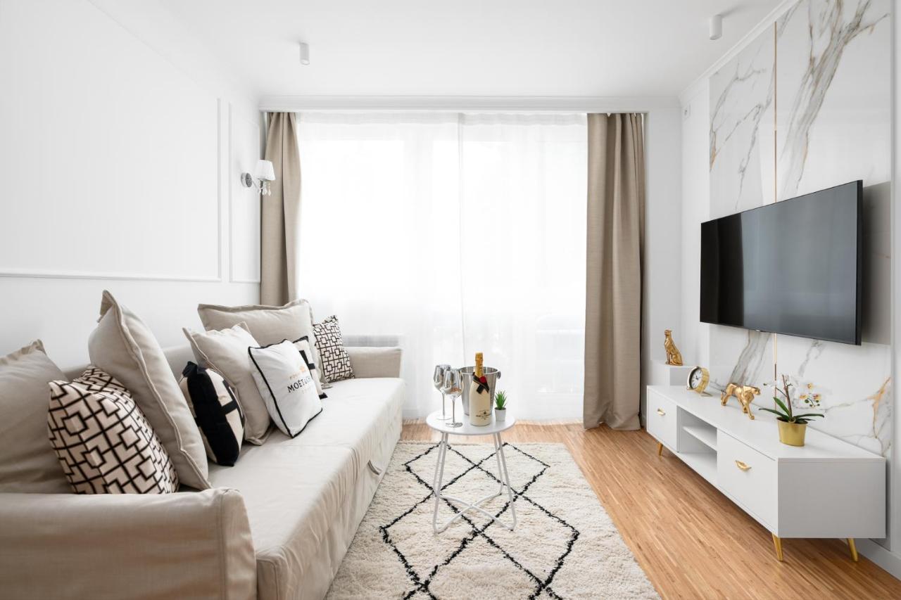 Glam & Modern By Cooee Apartments Varsovie Extérieur photo