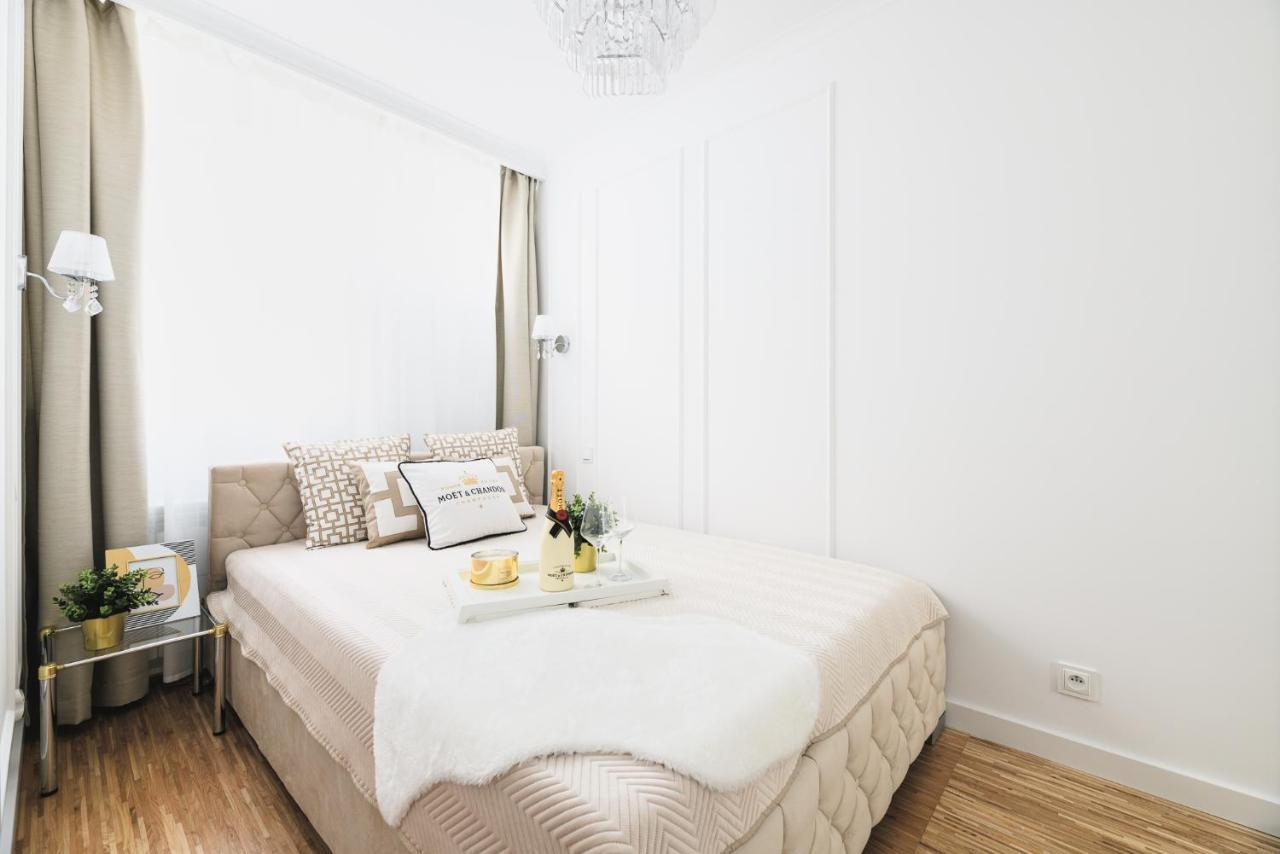 Glam & Modern By Cooee Apartments Varsovie Extérieur photo