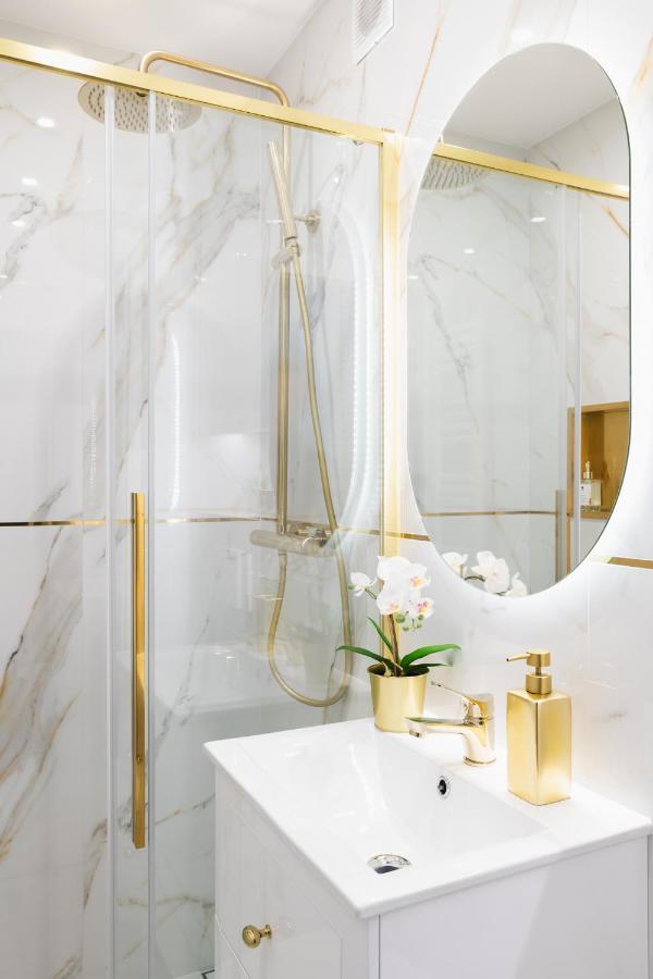 Glam & Modern By Cooee Apartments Varsovie Extérieur photo