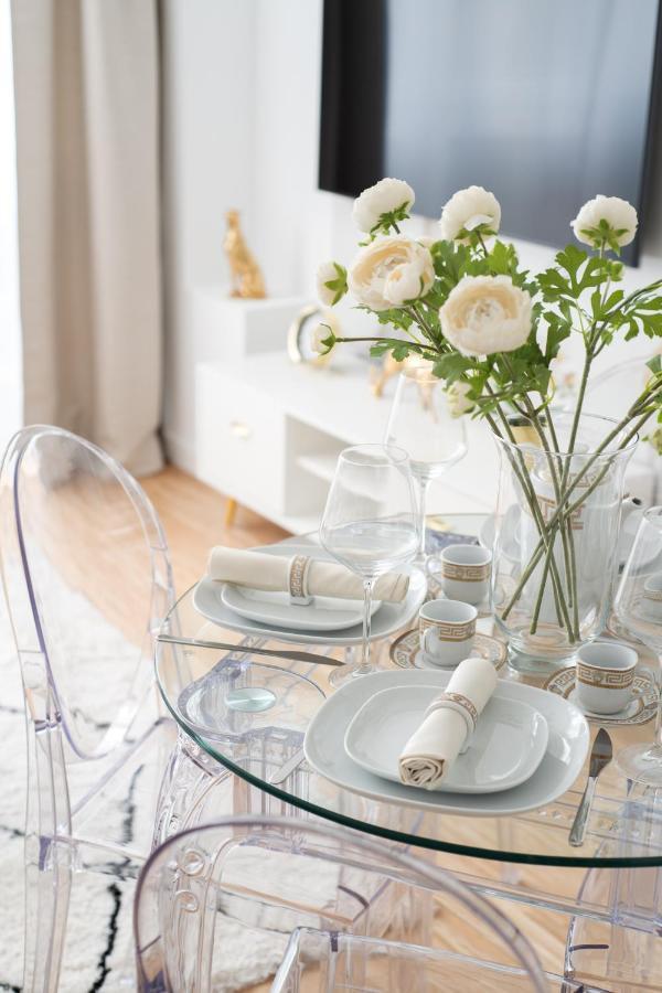 Glam & Modern By Cooee Apartments Varsovie Extérieur photo
