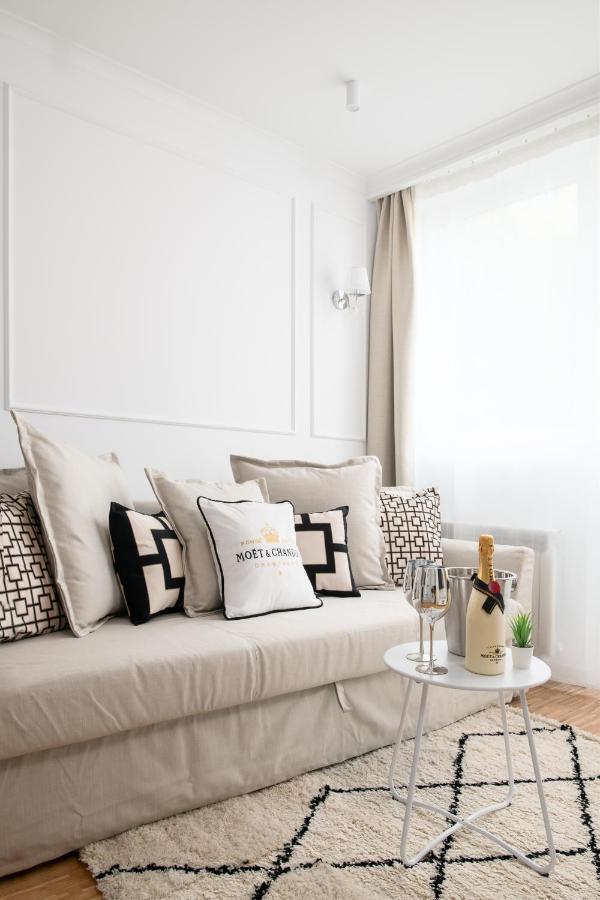 Glam & Modern By Cooee Apartments Varsovie Extérieur photo